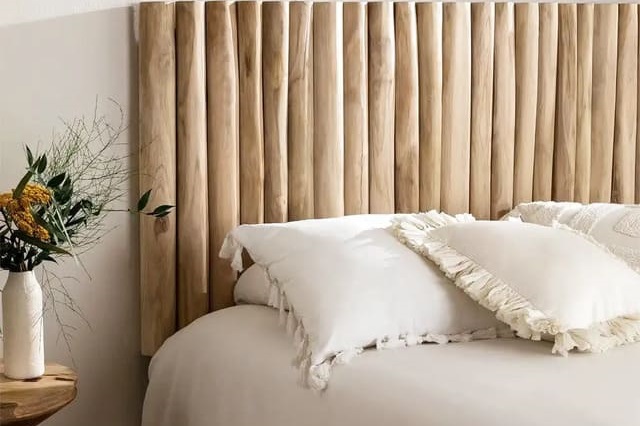 tête de lit en bois 